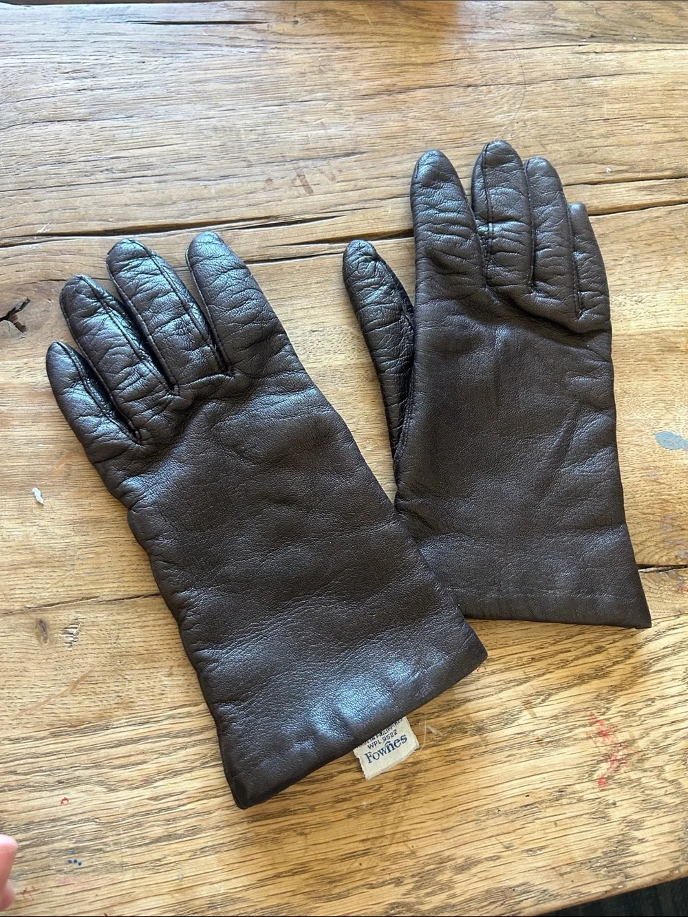 Women's VTG Dark Brown 10% real genuine Leather Gloves by FOWNES vintage 7.5